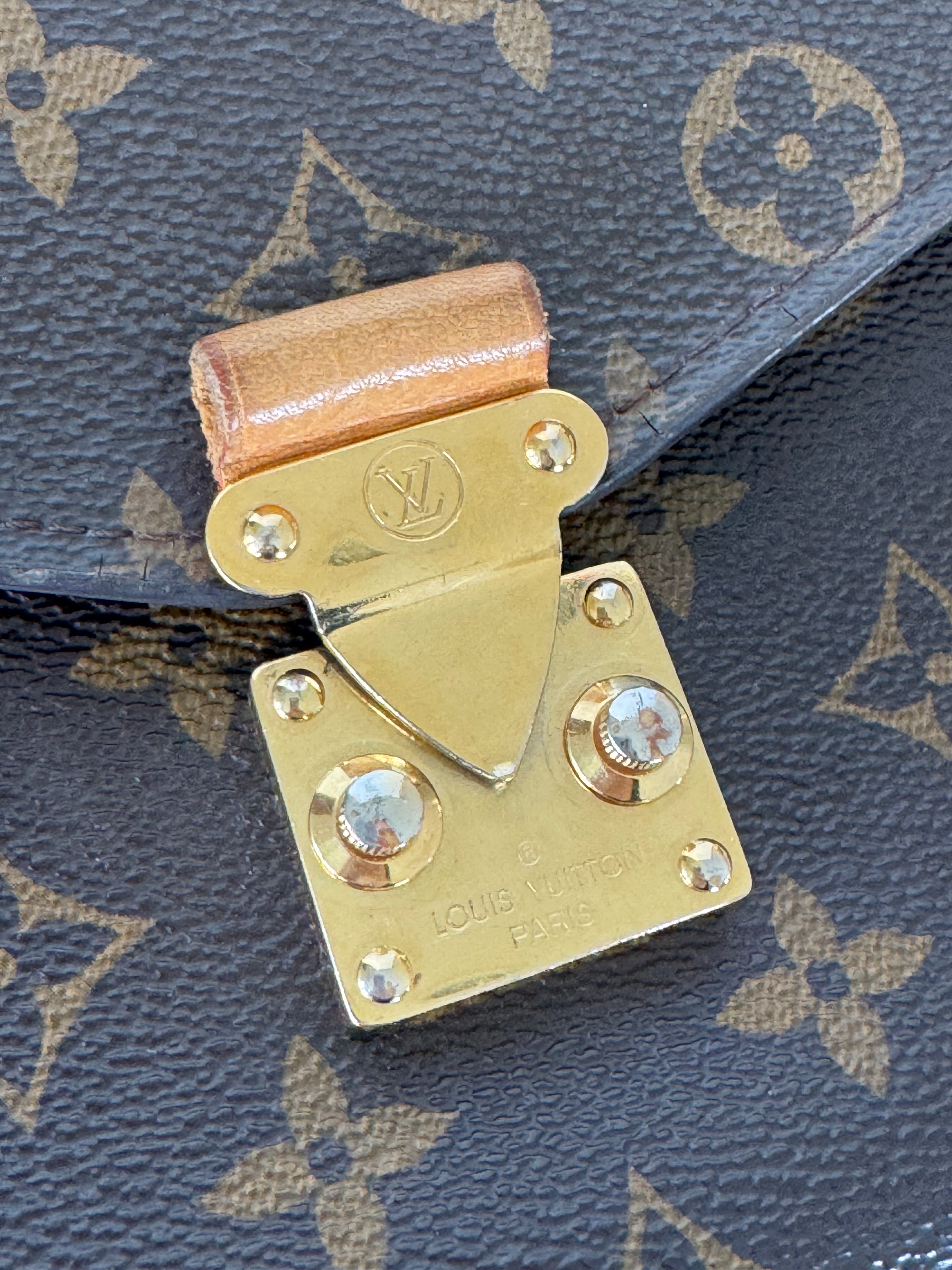 Louis Vuitton Monogram Pochette Métis