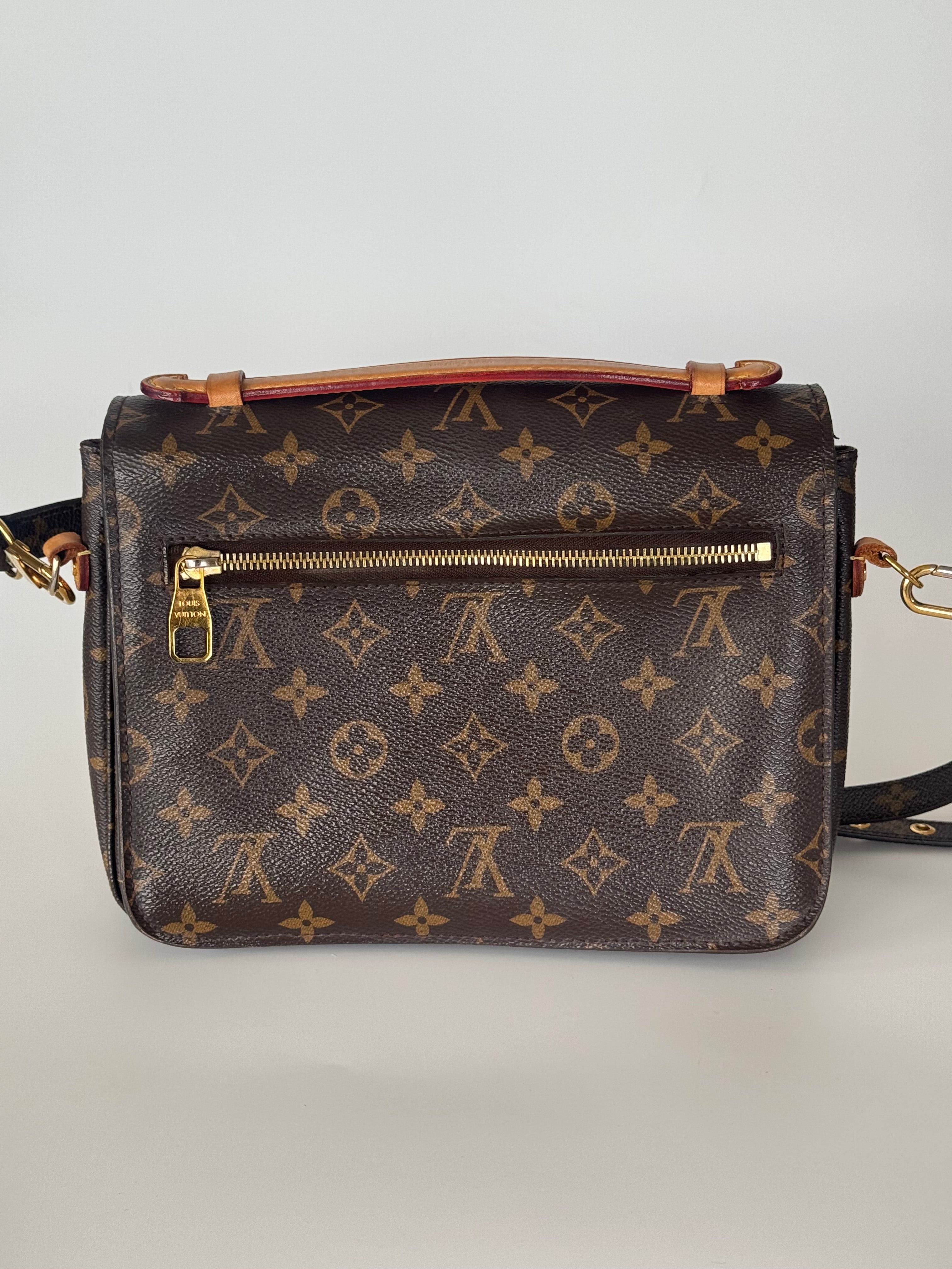 Louis Vuitton Monogram Pochette Métis