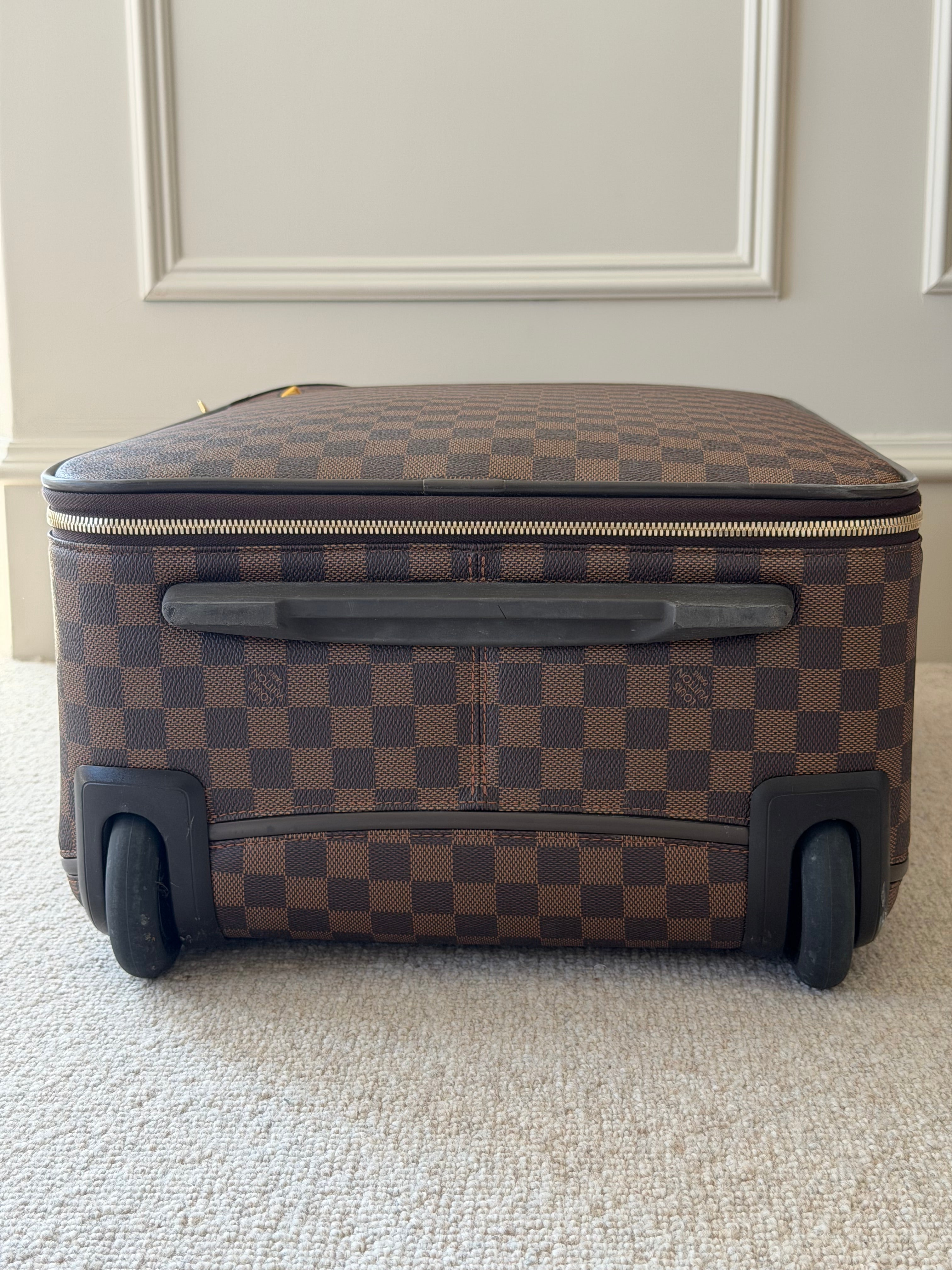Louis Vuitton Damier Ebene Pegase 55